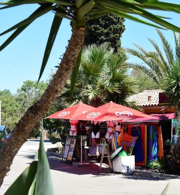 Mobil Les Palmiers Campsite *
